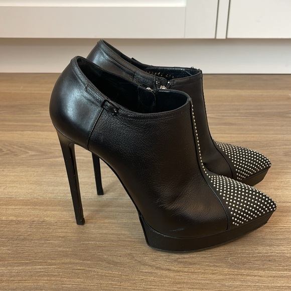 Saint Laurent black studded bootie - Picture 2 of 6